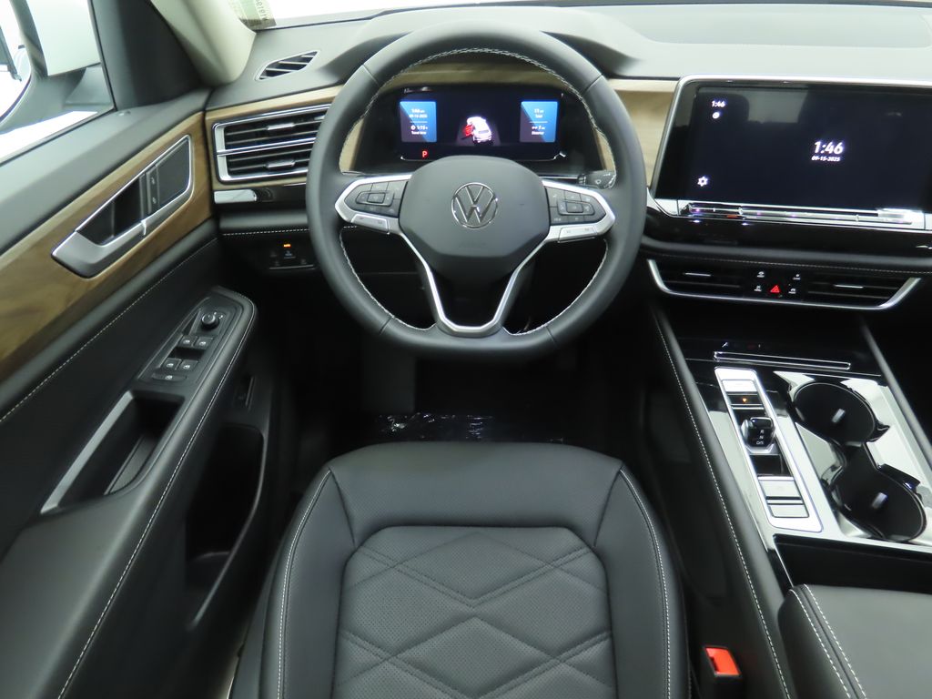 2026 Volkswagen Atlas SE Technology photo 10
