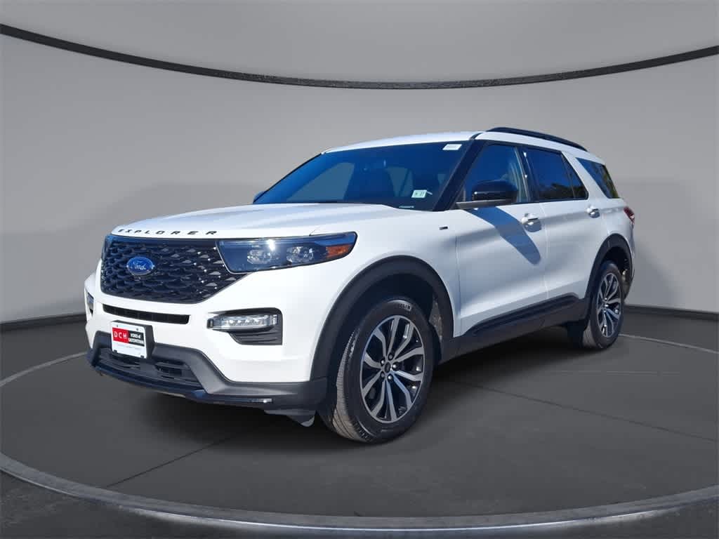 2022 Ford Explorer ST-LINE's photo
