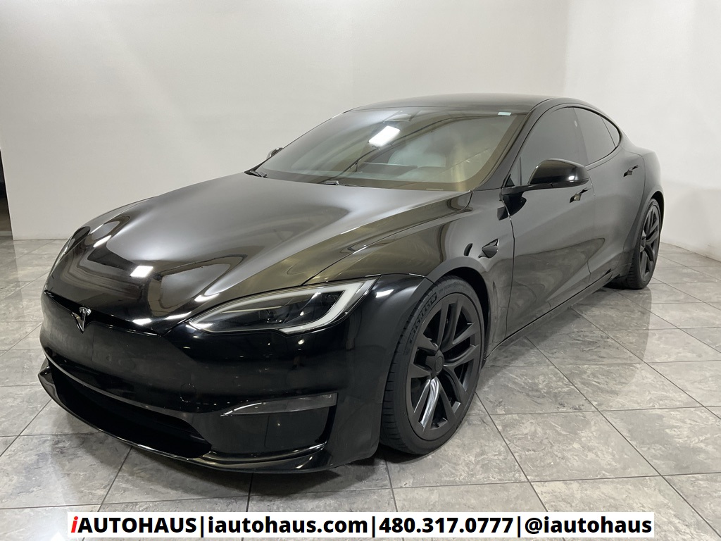 2023 Tesla Model S Plaid photo 2