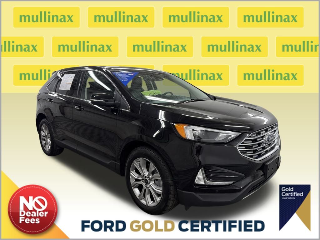 2024 Ford Edge Titanium's photo