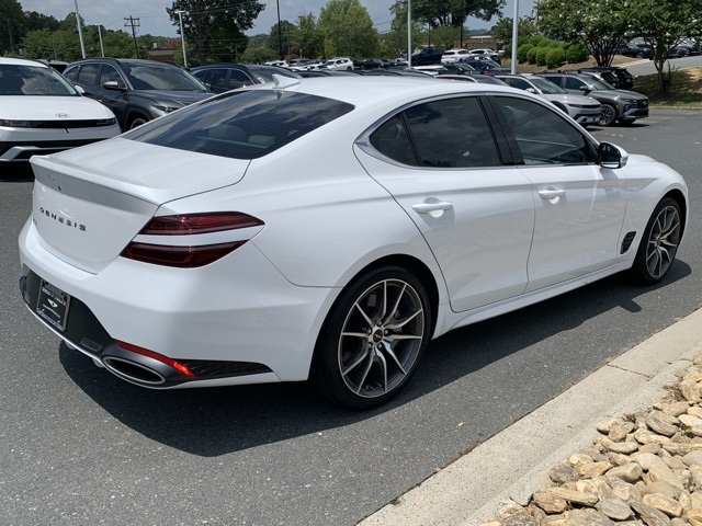 2025 Genesis G70 2.5T photo 5