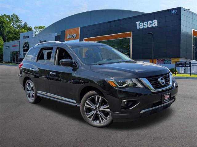 2020 Nissan Pathfinder Platinum