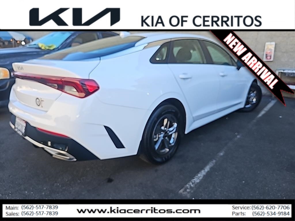 2022 Kia K5 LXS photo 3