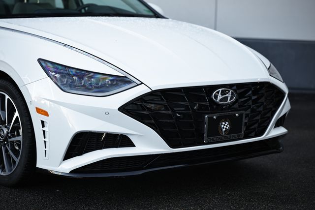 2023 Hyundai Sonata Limited photo 2