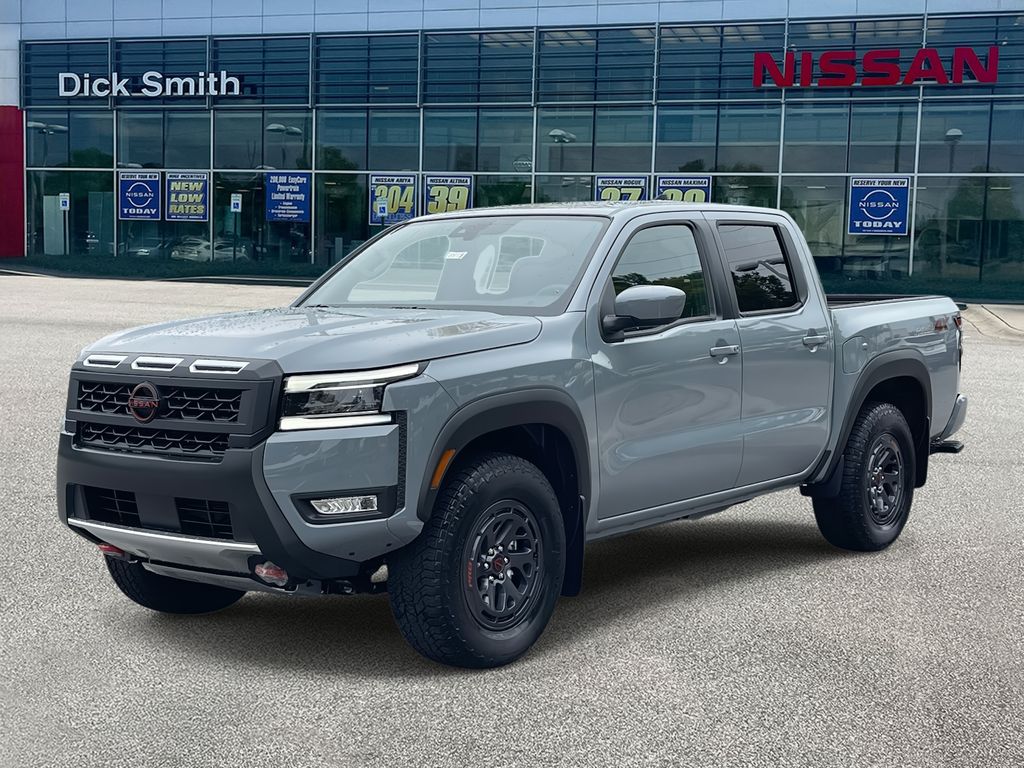 2025 Nissan Frontier PRO-4X photo 3
