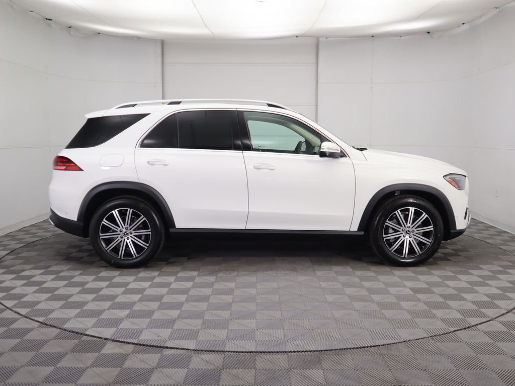 2026 Mercedes Benz GLE 450e 4MATIC photo 2