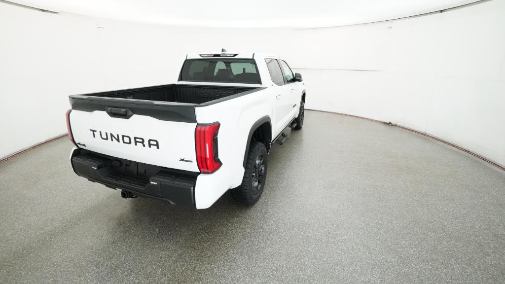 2025 Toyota Tundra SR5 CrewMax photo 14