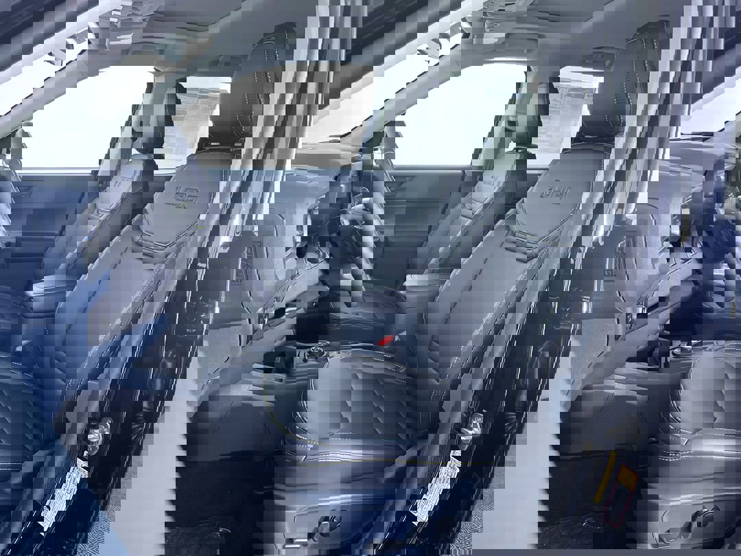 2025 Ford Maverick photo 11