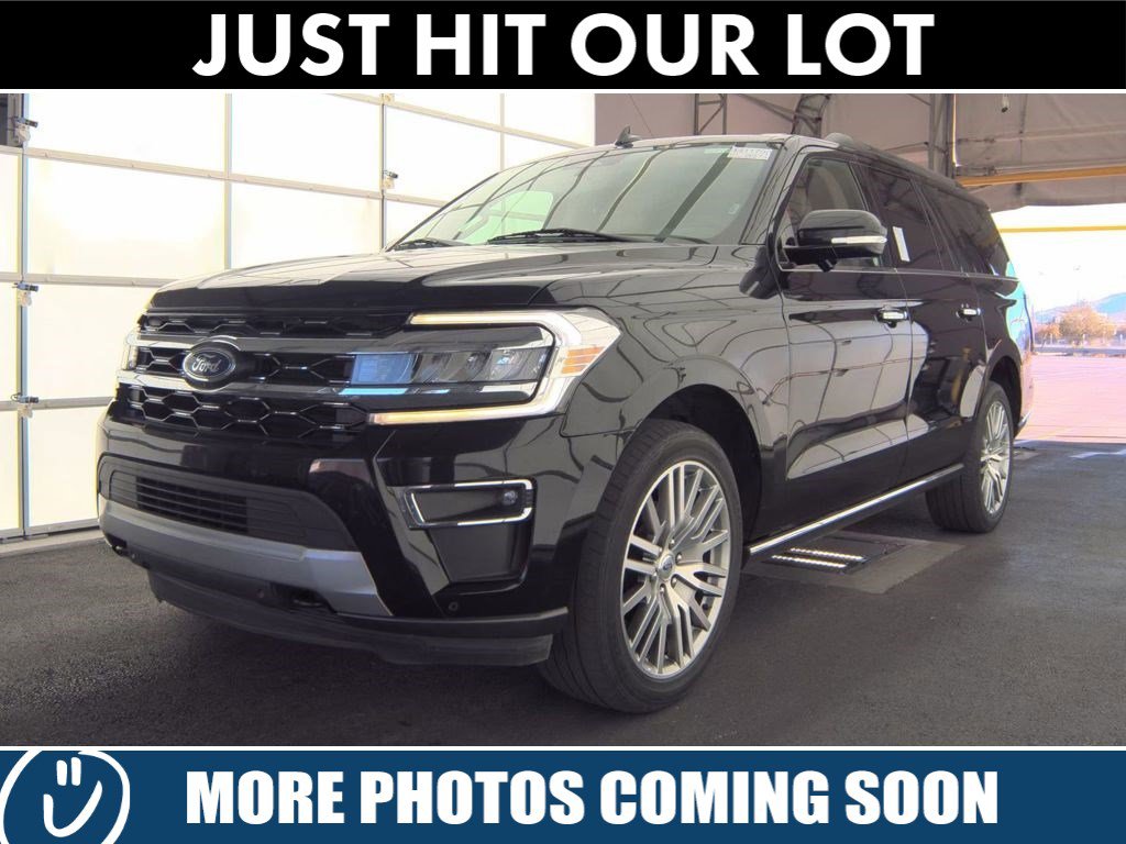 2023 Ford Expedition Limited's photo