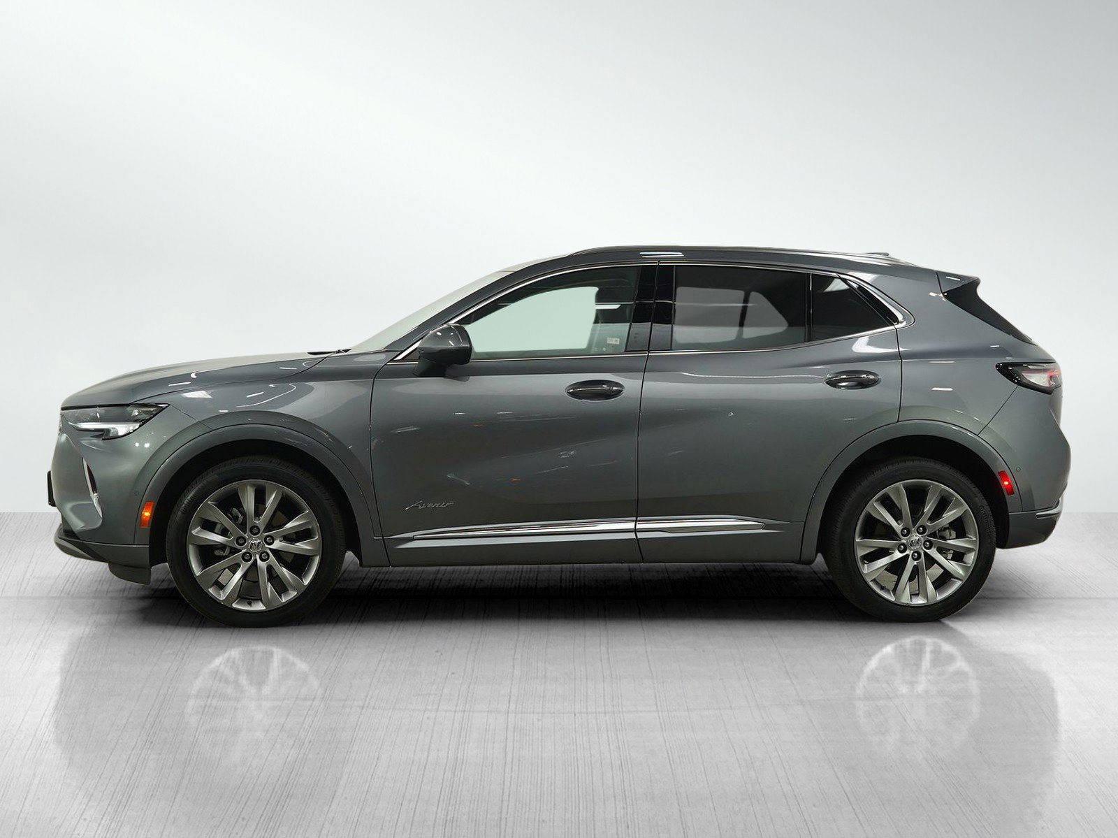 Used 2022 Buick Envision Avenir with VIN LRBFZSR48ND146226 for sale in Roseville, Minnesota