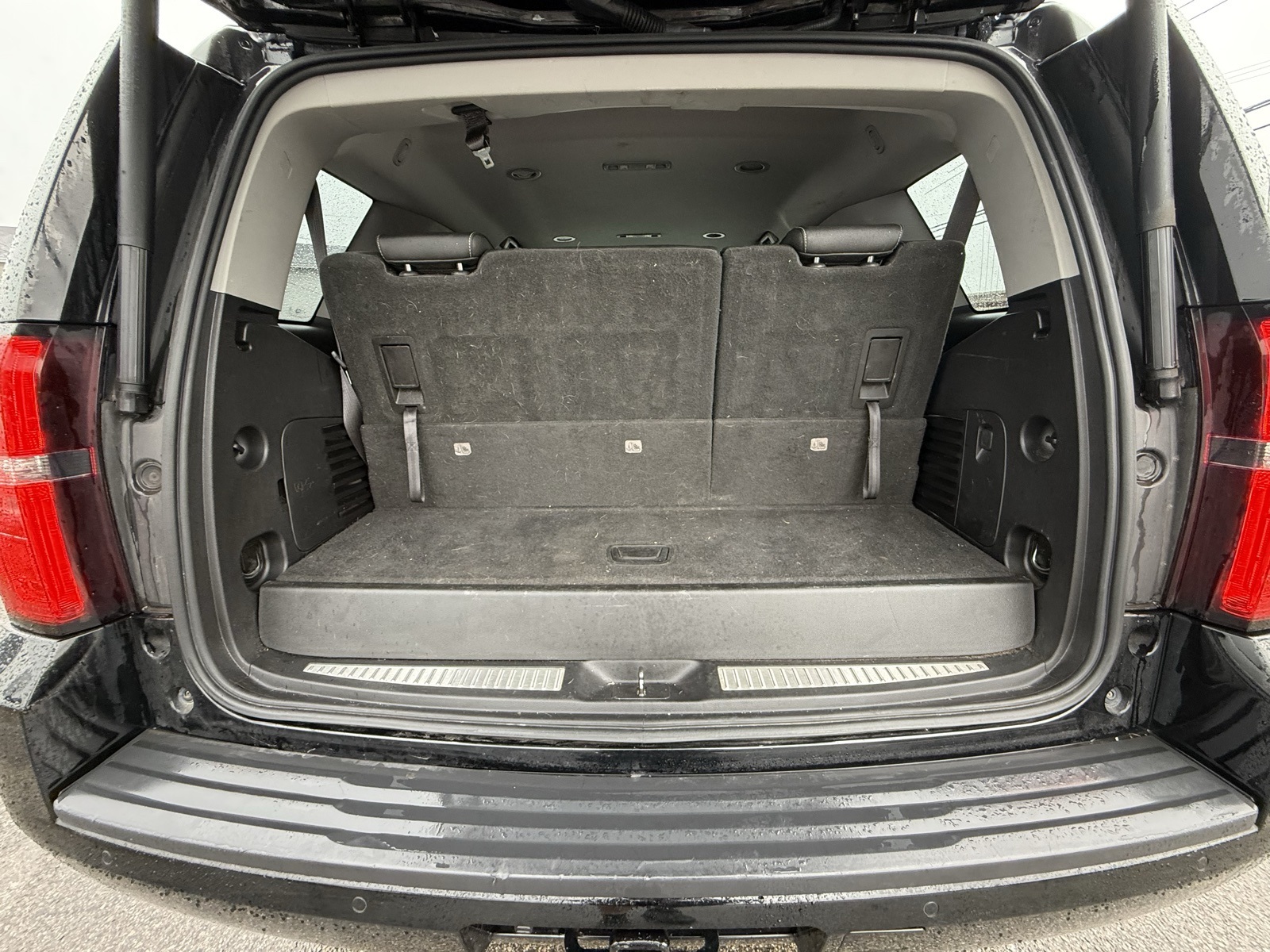 2017 Chevrolet Tahoe LT photo 21