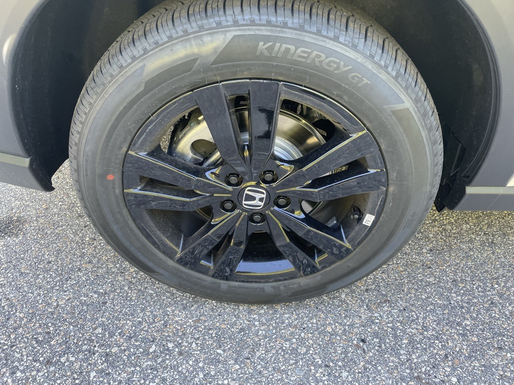 2026 Honda HR-V Sport photo 4