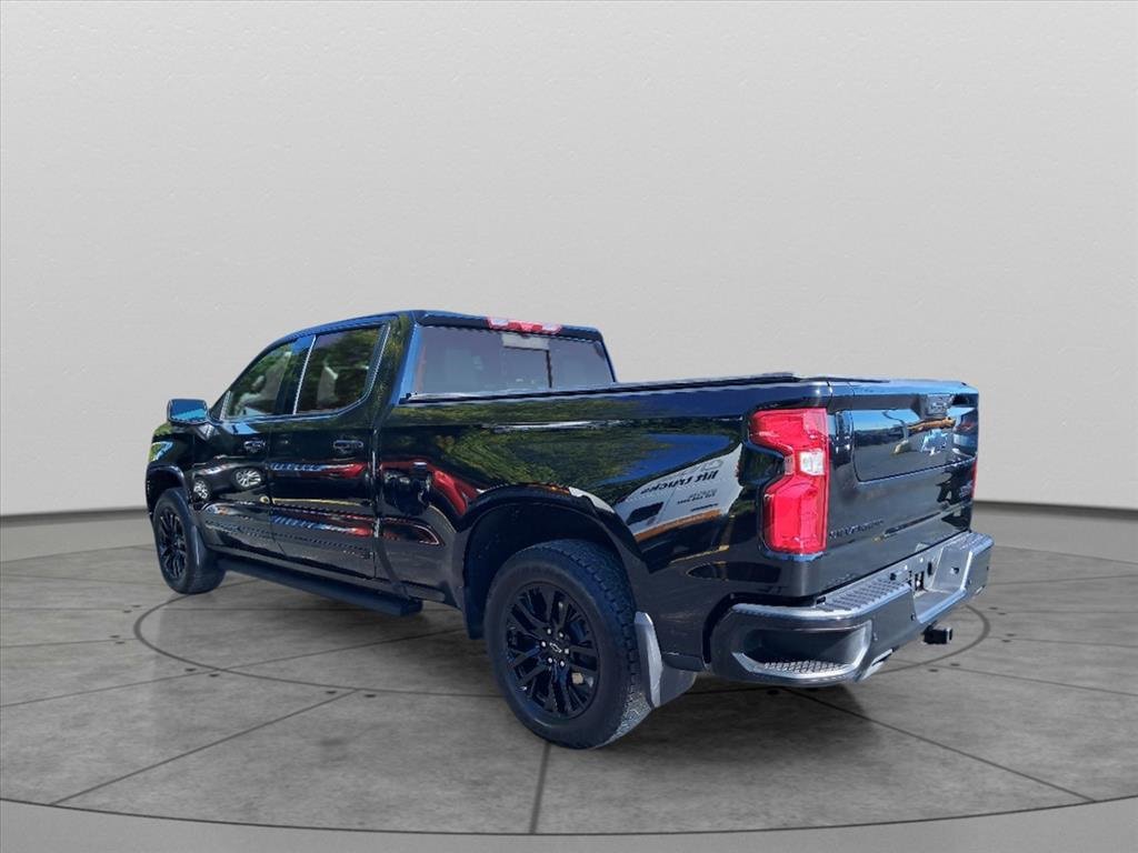 2024 Chevrolet Silverado 1500 High Country photo 4