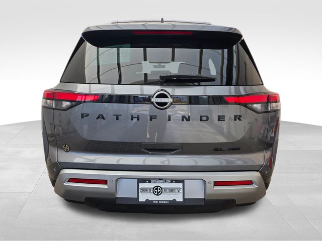 2025 Nissan Pathfinder SL photo 4