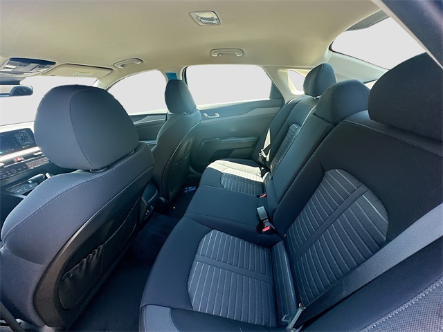 2026 Kia K5 LXS photo 24