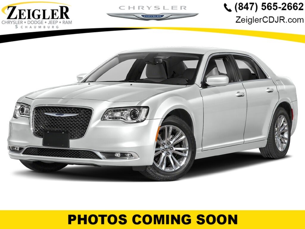 2023 Chrysler 300 S's photo