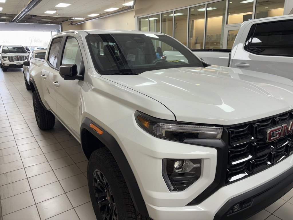 2026 GMC Canyon Elevation's photo