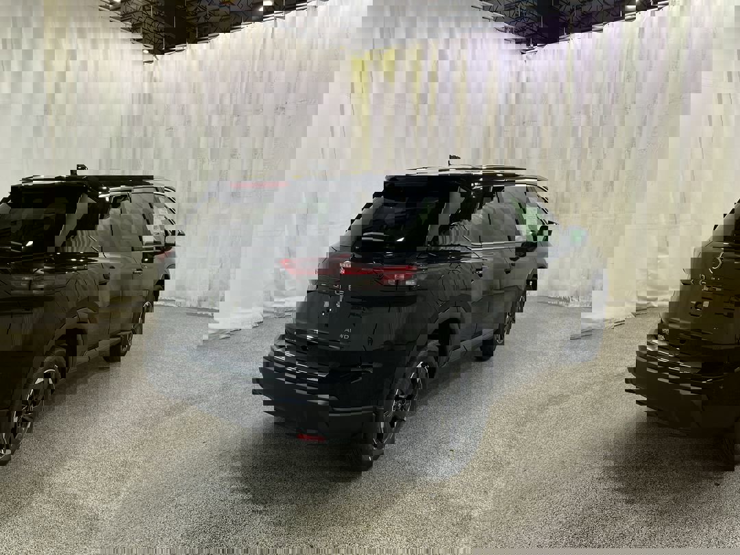 2026 Nissan Rogue SV photo 4