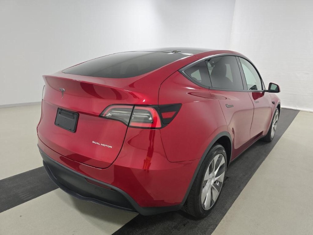 Used 2021 Tesla Model Y Long Range with VIN 5YJYGDEE7MF079247 for sale in Northfield, Minnesota