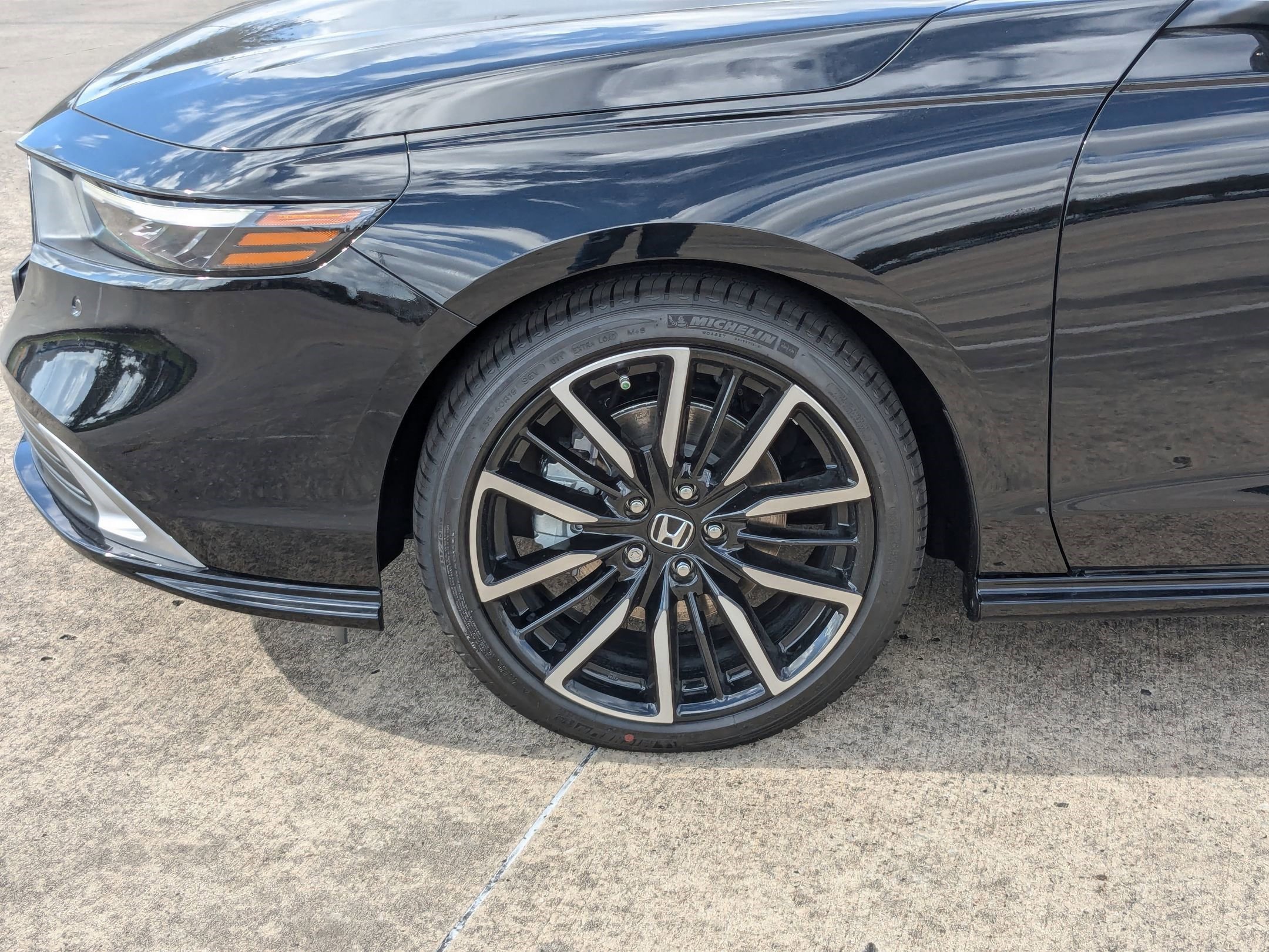 2025 Honda Accord Hybrid Touring photo 10