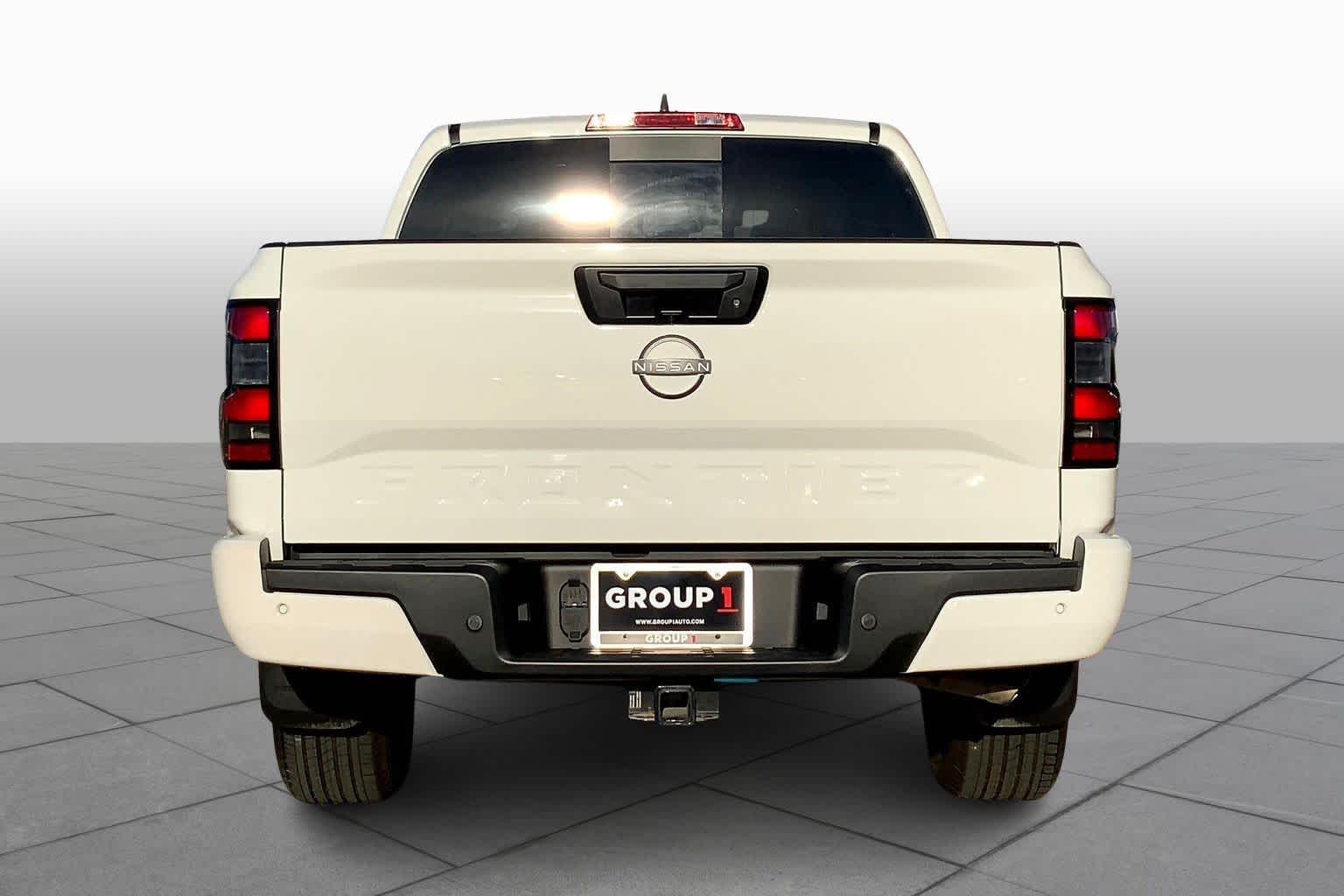 2025 Nissan Frontier SV photo 4