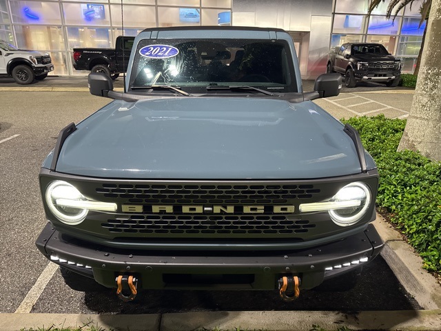2021 Ford Bronco Badlands photo 2