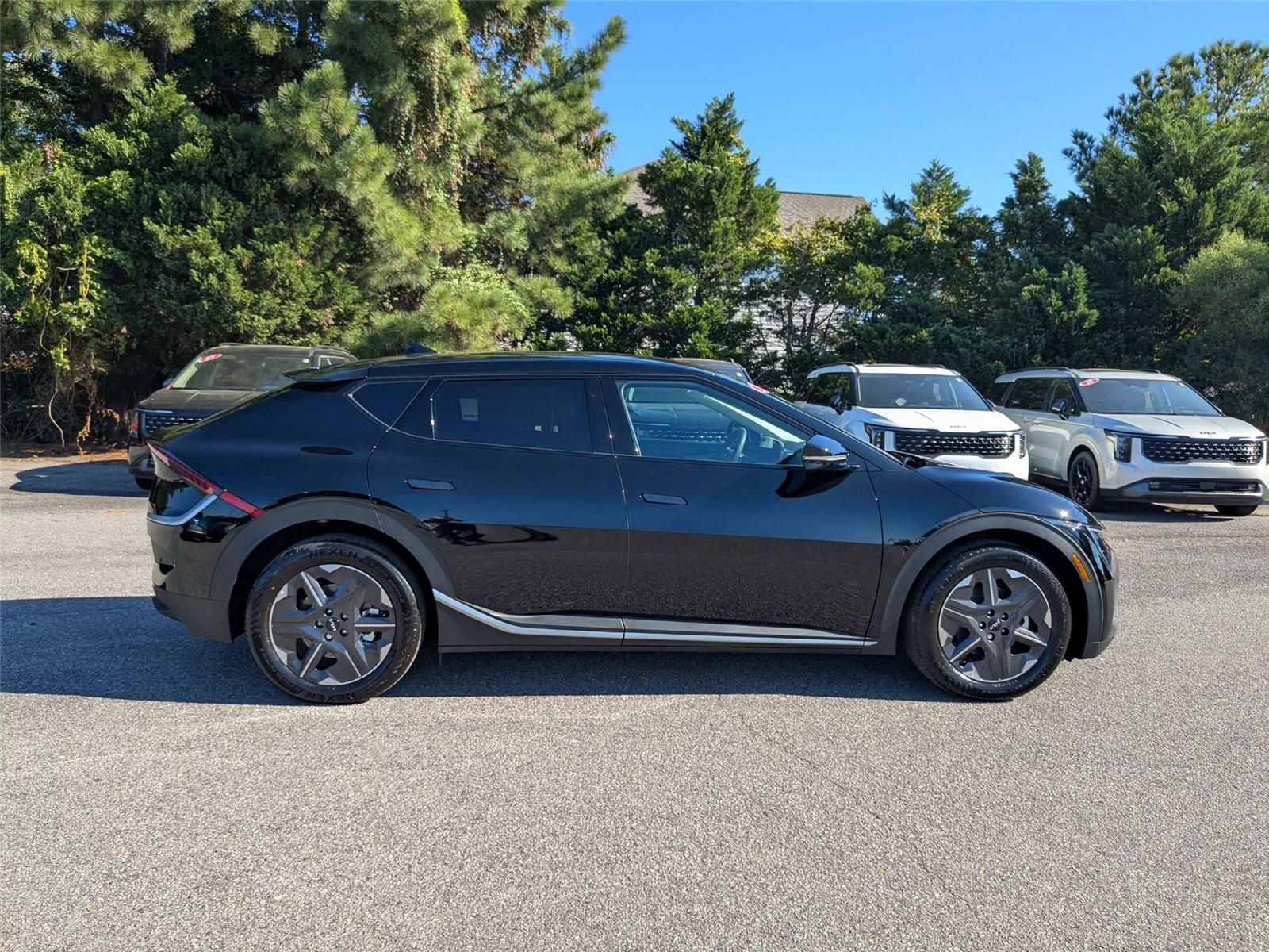 2025 Kia EV6 Light photo 6