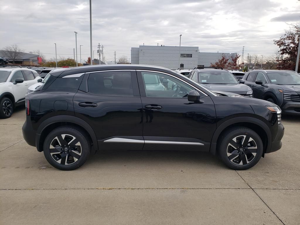 2026 Nissan Kicks SV photo 3