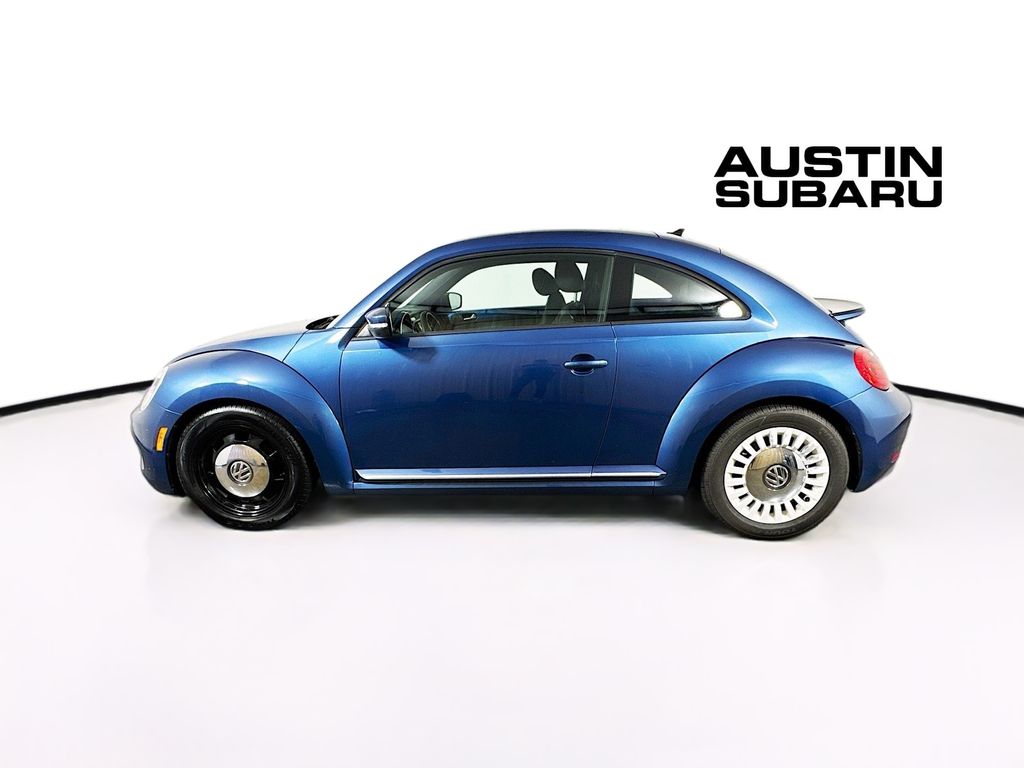 2016 Volkswagen Beetle 1.8T SE photo 2