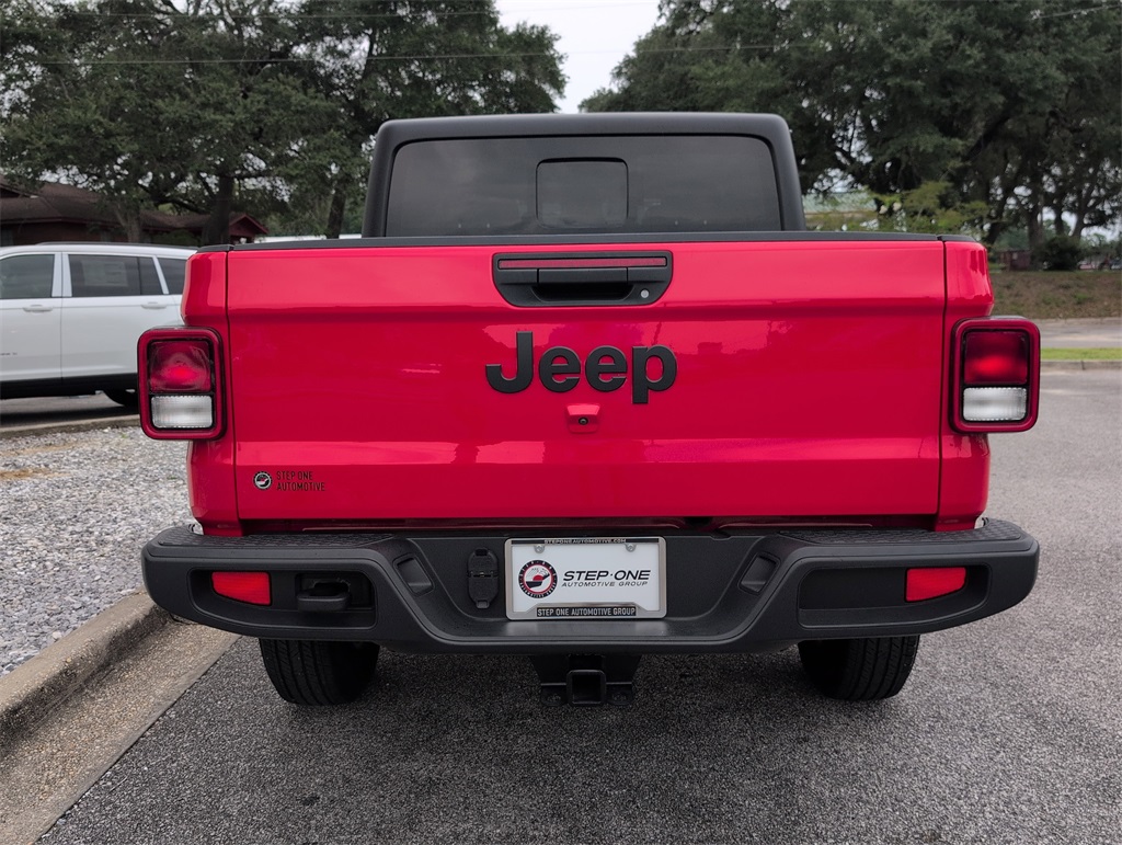 2024 Jeep Gladiator Sport photo 6