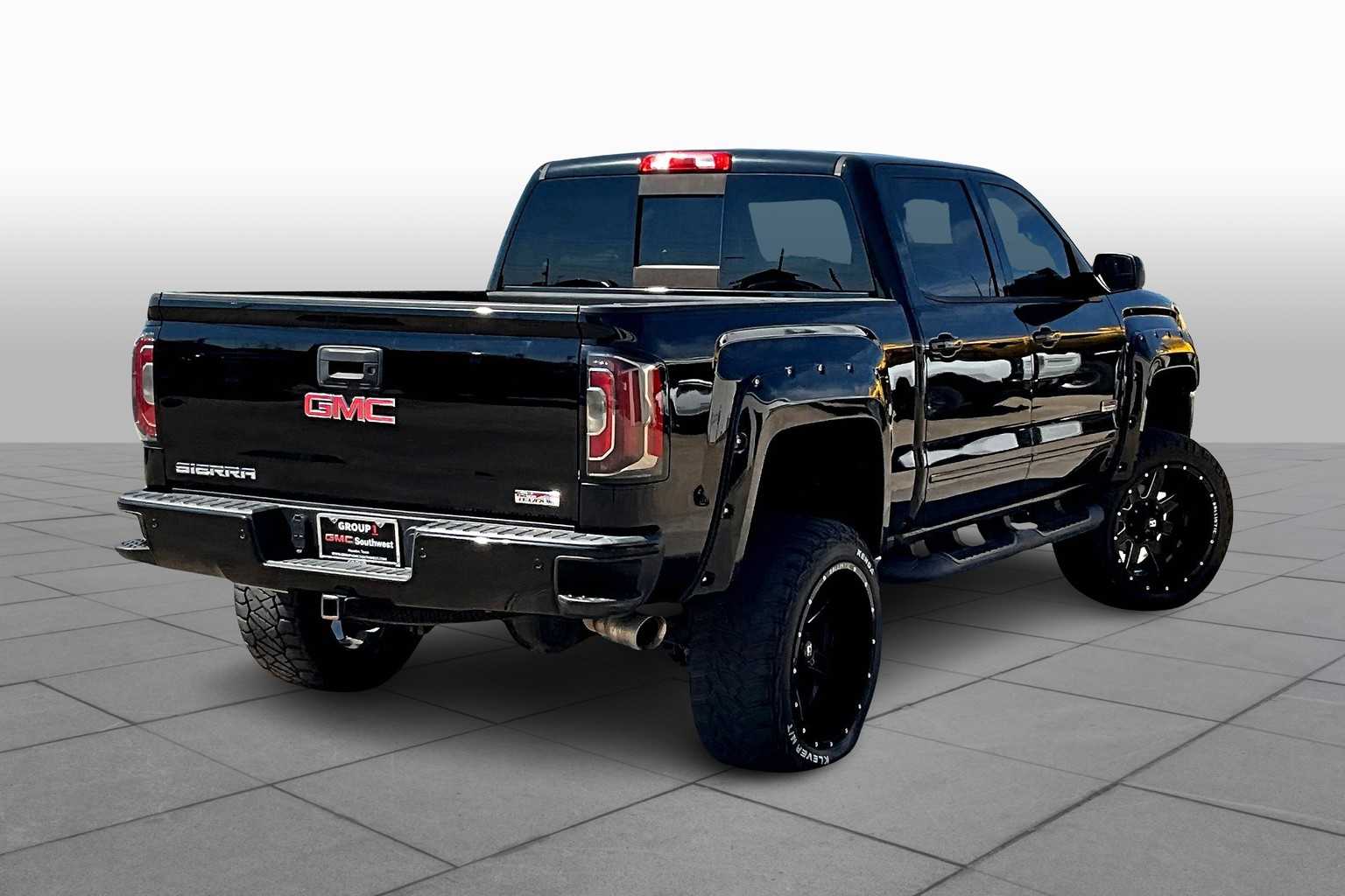 2017 Gmc Sierra 1500 SLT photo 12