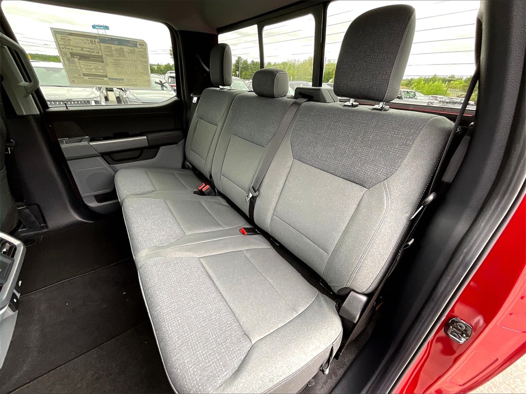 2025 Ford F-150 XLT photo 14