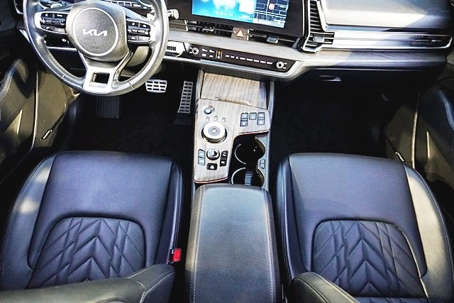 Used 2023 Gray Kia X-Line Prestige image 21