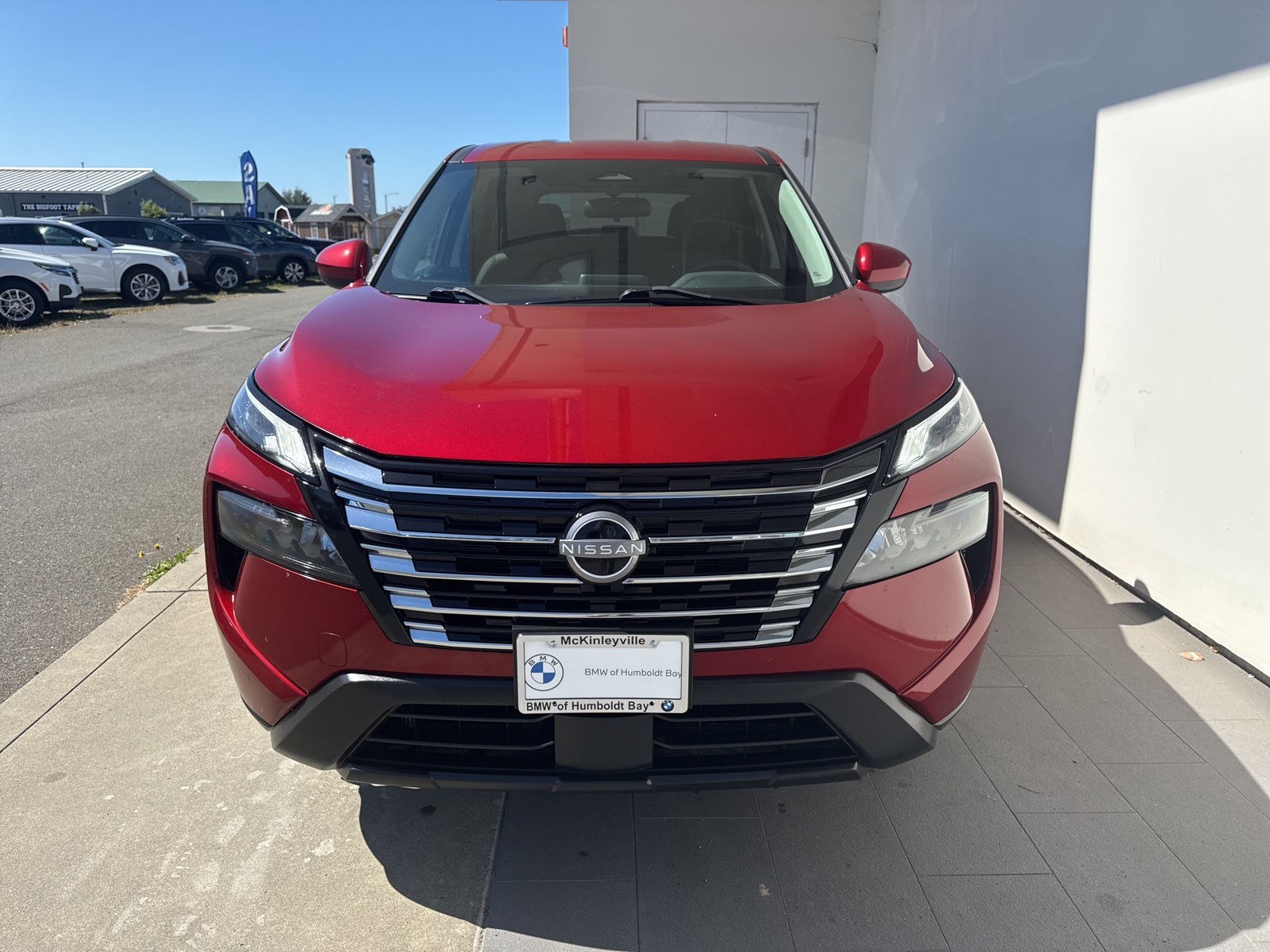 2024 Nissan Rogue SV photo 2