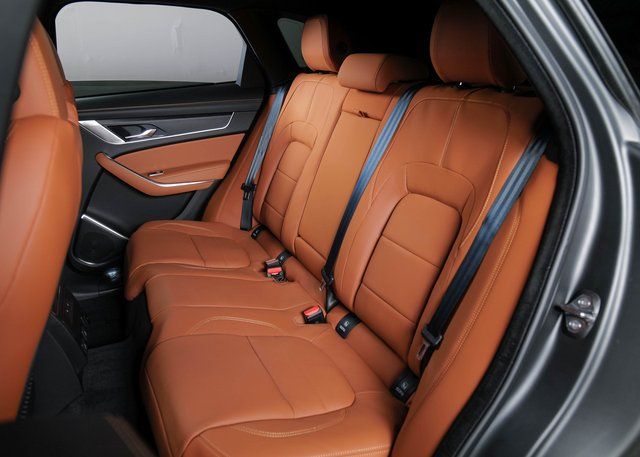2025 Jaguar F-PACE R-Dynamic S photo 4