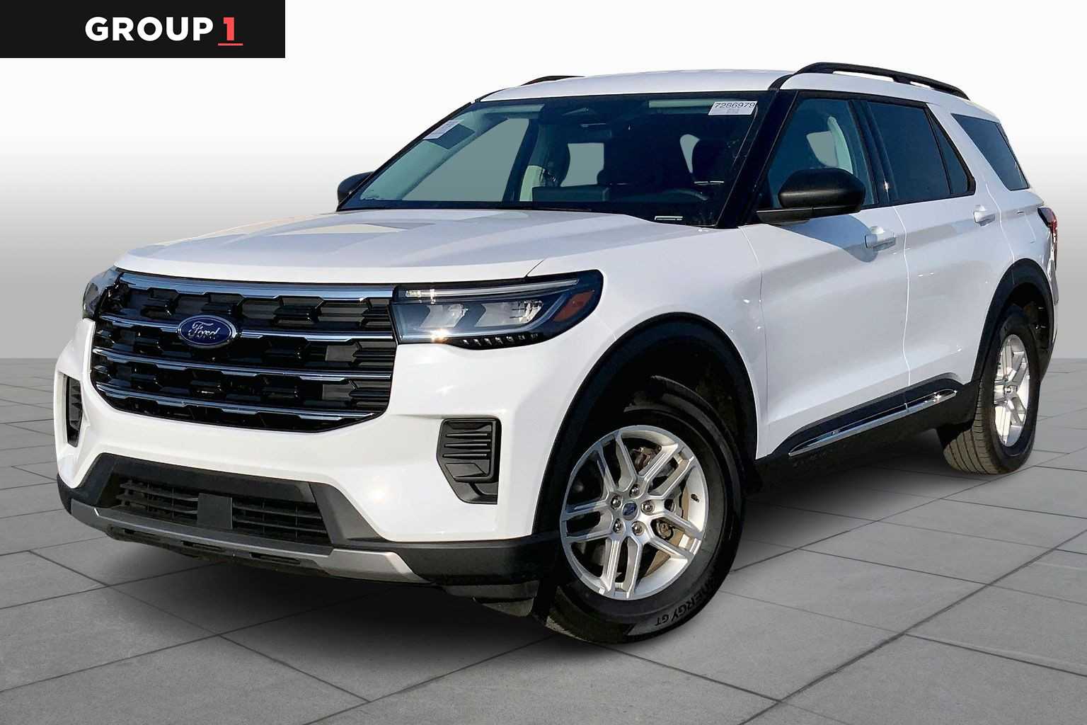 2025 Ford Explorer Active's photo
