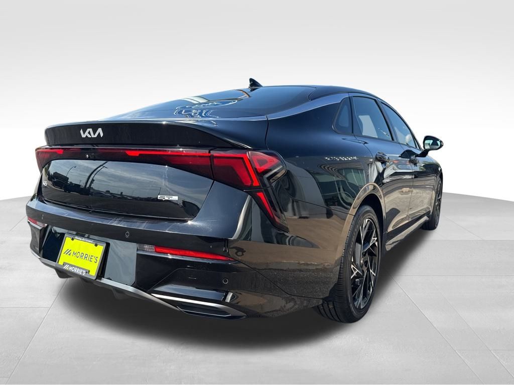 2025 Kia K5 GT-Line photo 6
