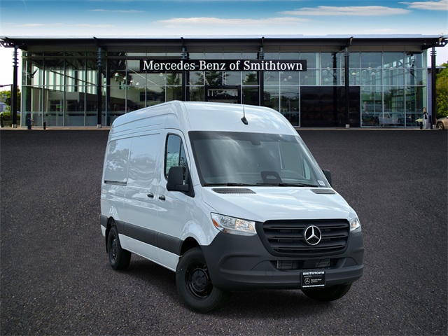 2025 Mercedes-Benz Sprinter Cargo Van Base's photo