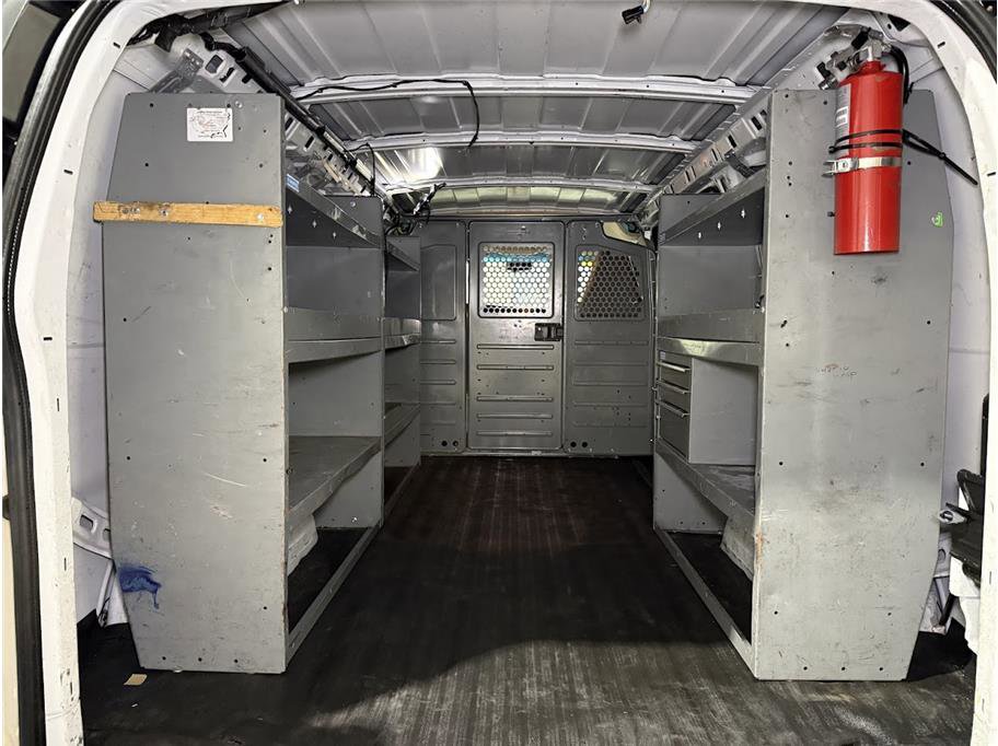 Used 2017 Summit White Chevrolet Van 3D image 15