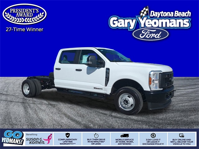 2026 Ford F-350 Super Duty Chassis Cab XL's photo