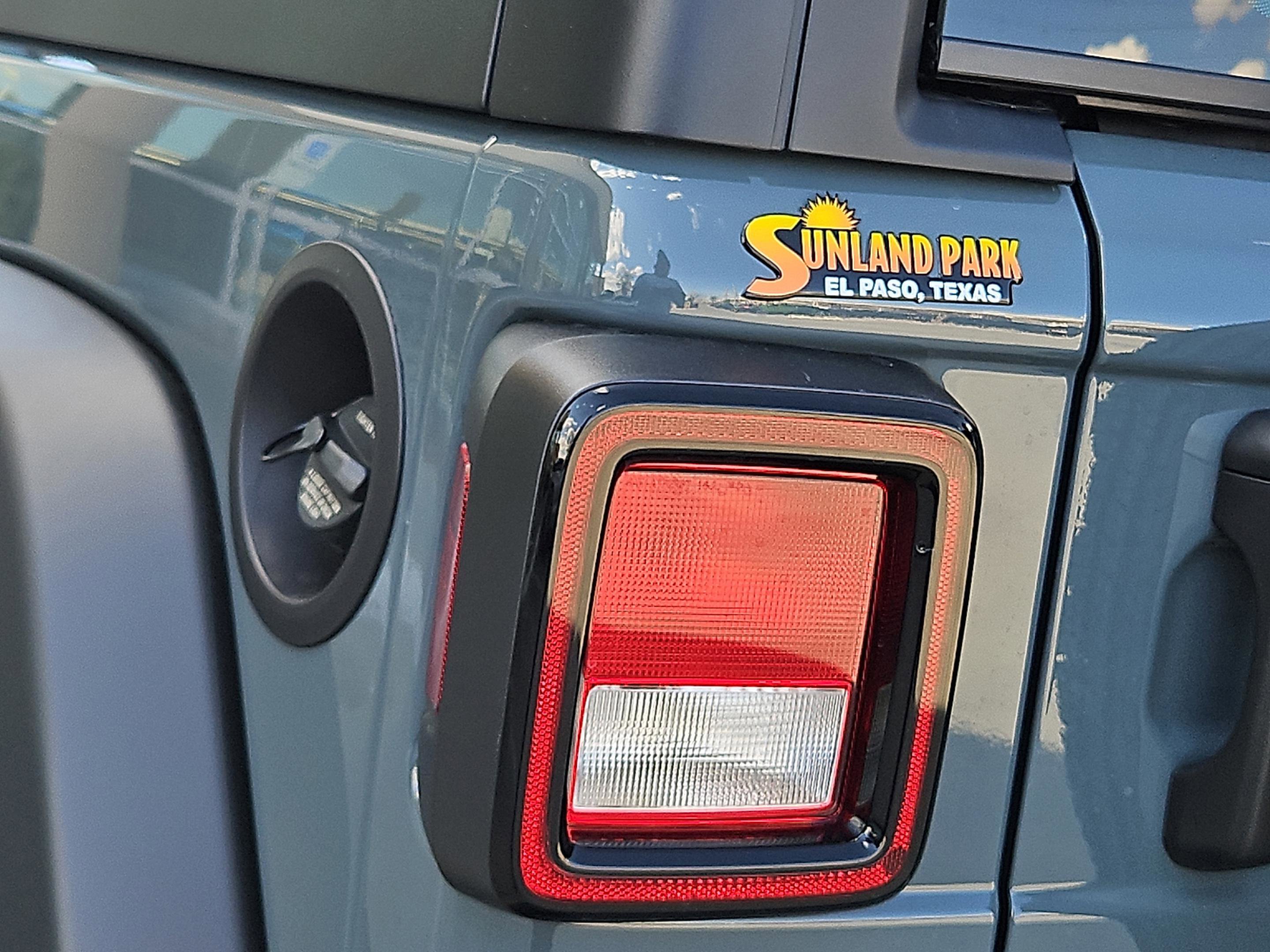 2025 Jeep Wrangler Sport photo 4