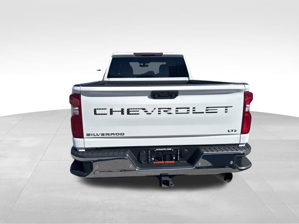 2022 Chevrolet Silverado 2500HD LTZ photo 4