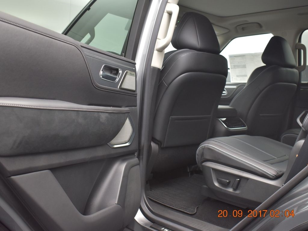 2025 Infiniti QX80 Sensory photo 13