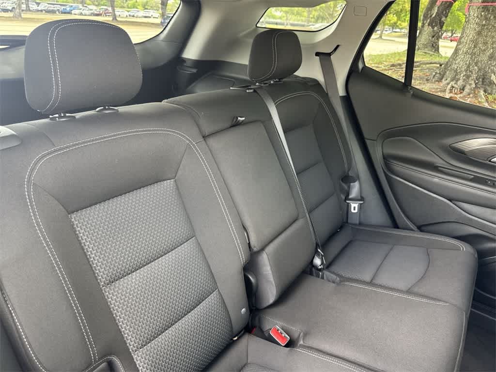 2022 Gmc Terrain SLE photo 25