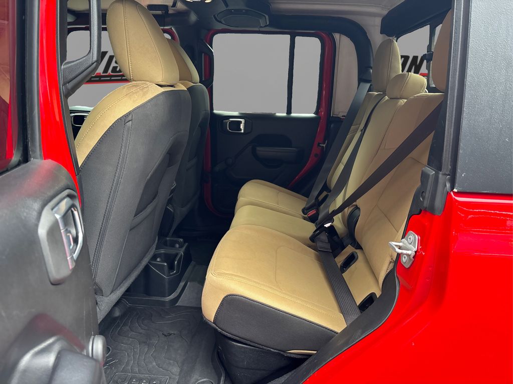 2021 Jeep Gladiator Sport photo 10