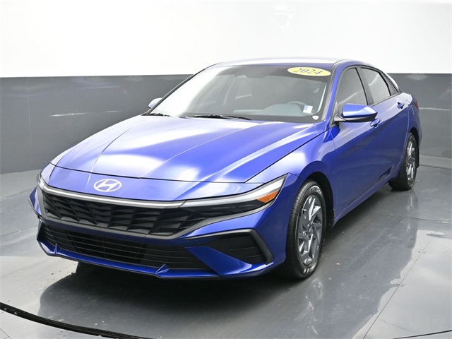 2024 Hyundai Elantra Blue's photo