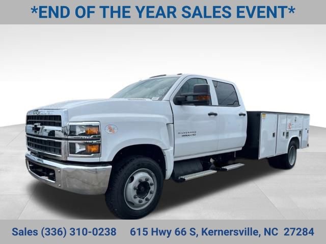2024 Chevrolet Silverado 4500 Medium Duty Chassis Cab Work Truck's photo
