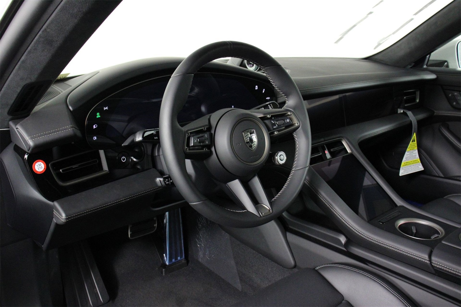 2025 Porsche Taycan Turbo photo 4