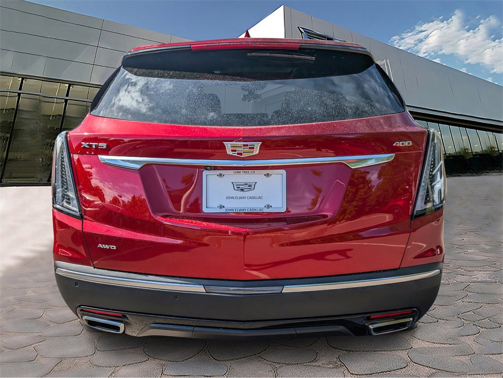 2025 Cadillac XT5 Sport photo 4
