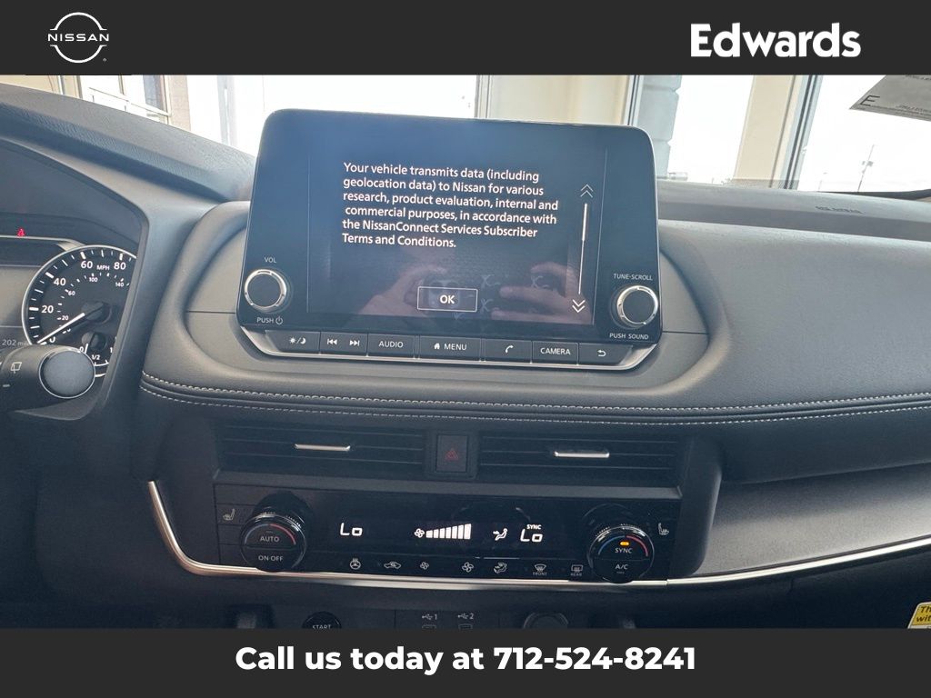 2026 Nissan Rogue SV photo 25
